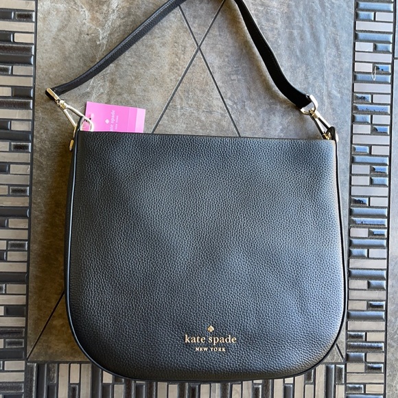 kate spade Handbags - Kate Spade lexy shoulder bag